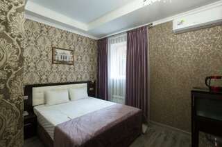 Гостиница Verona Hotel Ессентуки Номер комфорт с 1 двуспальной кроватью-2