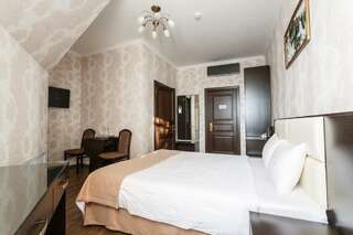 Гостиница Verona Hotel Ессентуки Номер стандарт с 1 двуспальной кроватью-1