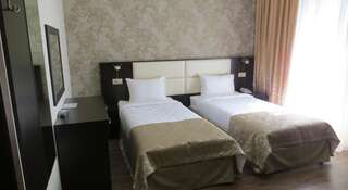 Гостиница Verona Hotel Ессентуки Бюджетный двухместный номер с 2 отдельными кроватями-1