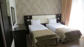 Гостиница Verona Hotel Ессентуки Номер стандарт с 2 односпальными кроватями-1